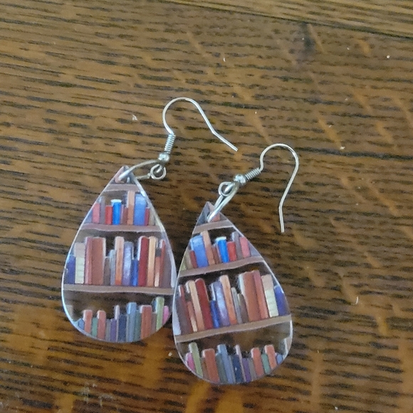 Bookshelf Love Earrings - Picture 1 of 1